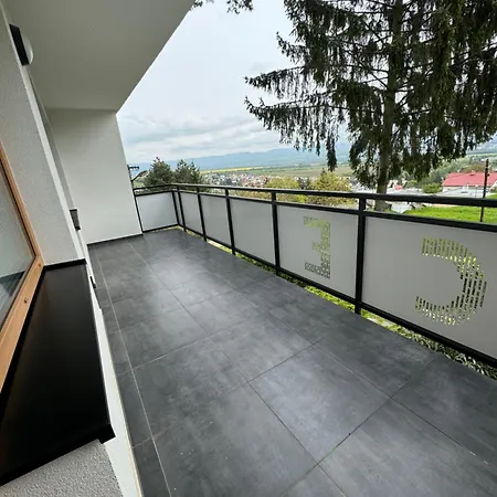 Lesna 6, Apartment *
