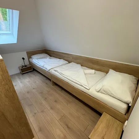 Lesna 6, Apartment *